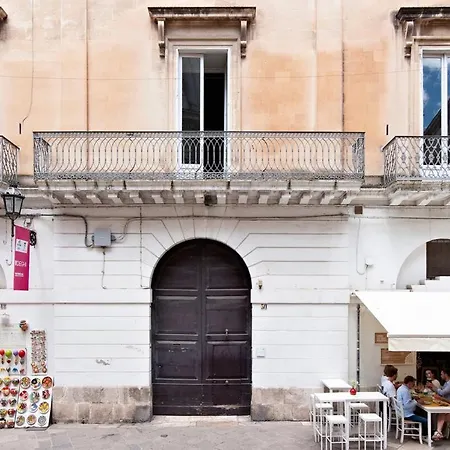 Palazzo Apostolico Orsini - Selection شقة