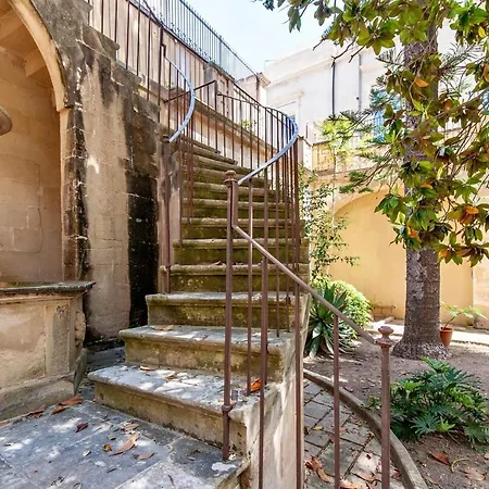 Palazzo Apostolico Orsini - Selection